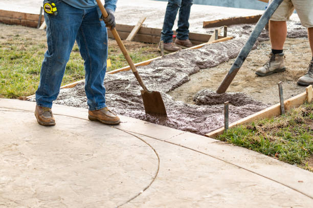 Best Best Concrete Contractor  in Russell Springs, KY